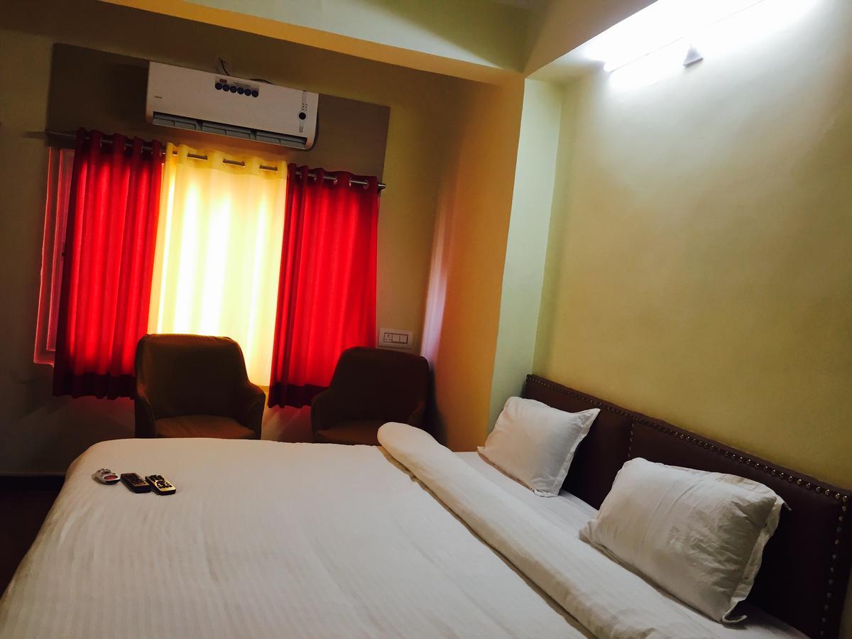 Hotel Ashirwad ウダイプル エクステリア 写真