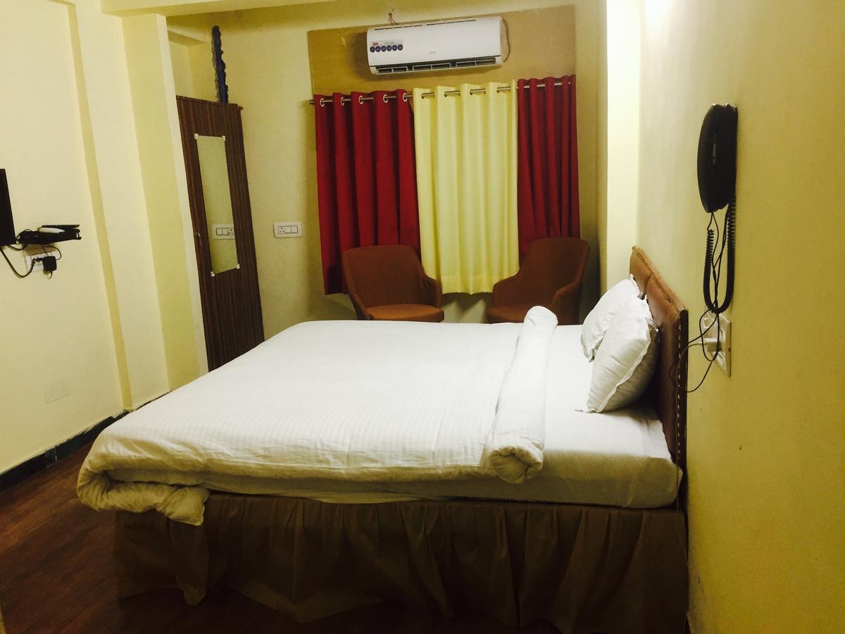 Hotel Ashirwad ウダイプル エクステリア 写真